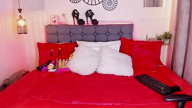 Ashley Beenson online show from 02/26/26, 01:43