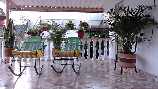 maya hottt online show from 12/18/25, 11:05