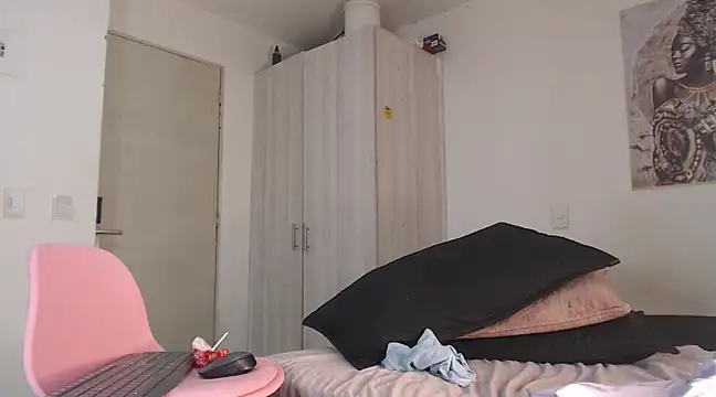 Snapshot of Corina_Ts chatting on 02/09/25, 01:33 Corina Ts online show from 02/09/25, 01:33