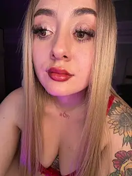 Snapshot of Sam_Thompsoon_ chatting on 04/11/26, 02:27 Sam Thompsoon online show from 04/11/26, 02:27