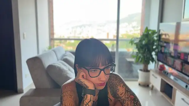 Snapshot of xisisxx chatting on 10/27/25, 09:30 xisisxx online show from 10/27/25, 09:30