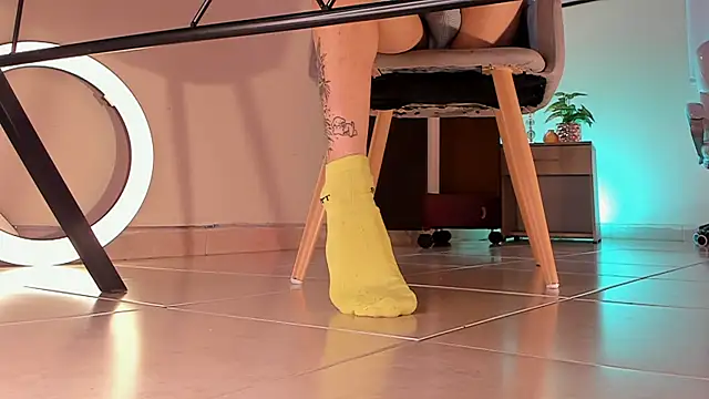 ArchieCollins online show from 11/23/25, 04:23