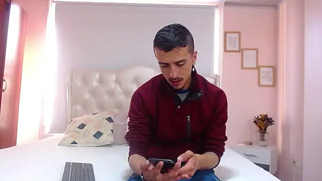 ryan maxy online show from 01/31/25, 01:23