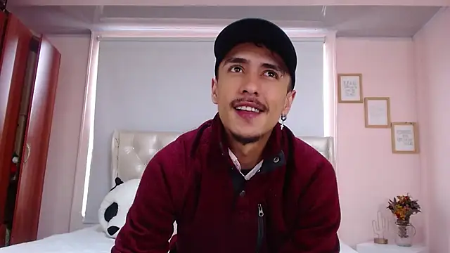 ryan maxy online show from 02/05/25, 01:22