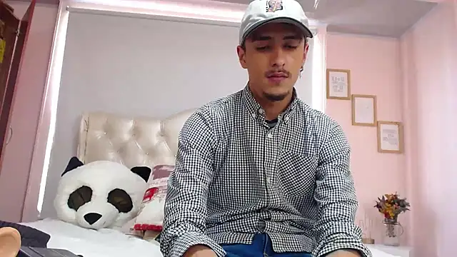 ryan maxy online show from 02/10/25, 07:28