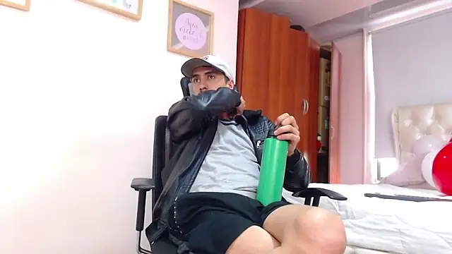 ryan maxy online show from 02/15/25, 06:33