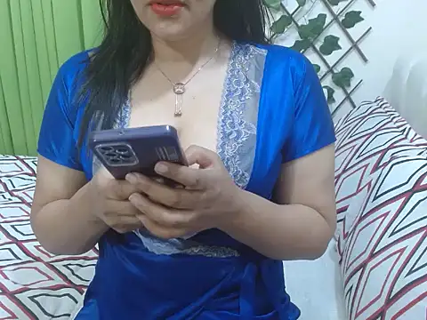 Lovelywife786 online show from 12/10/24, 03:41