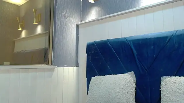 EmilyQueen3x online show from 11/21/25, 01:10