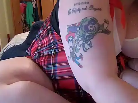 Snapshot of newfieocean chatting on 03/18/26, 01:42 newfieocean online show from 03/18/26, 01:42