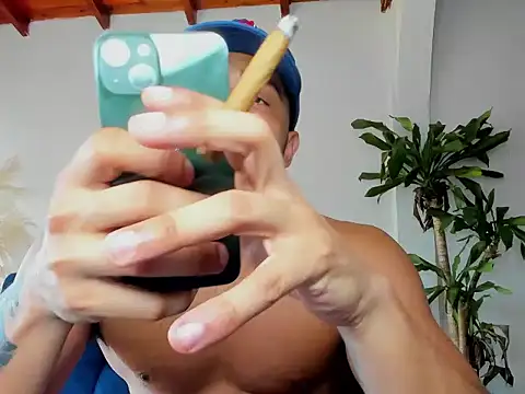 chriswest05 online show from 02/04/26, 04:13