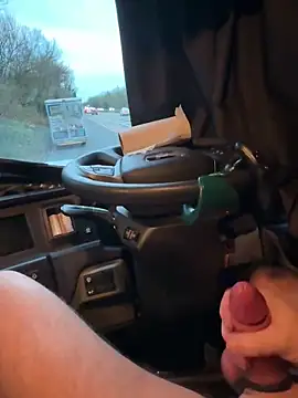 Snapshot of OhMyRichard chatting on 12/16/24, 08:20 OhMyRichard online show from 12/16/24, 08:20