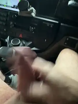 Snapshot of OhMyRichard chatting on 01/16/25, 11:48 OhMyRichard online show from 01/16/25, 11:48