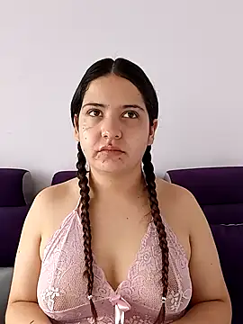 MiaLaurenzz online show from 10/22/25, 03:01