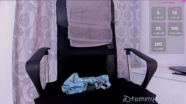 tommylongxx online show from 12/06/24, 11:25