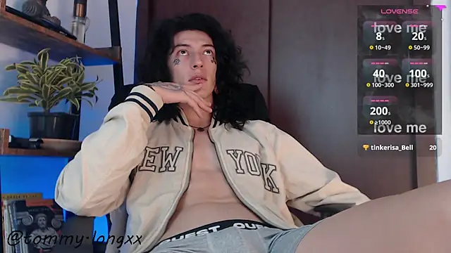tommylongxx online show from 09/15/25, 01:49