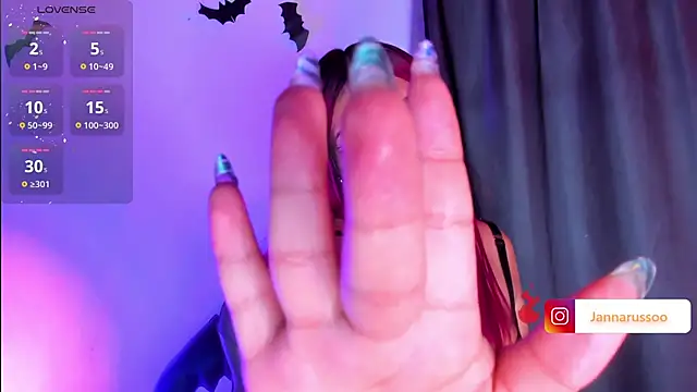 EmmaRusso online show from 10/09/25, 09:13