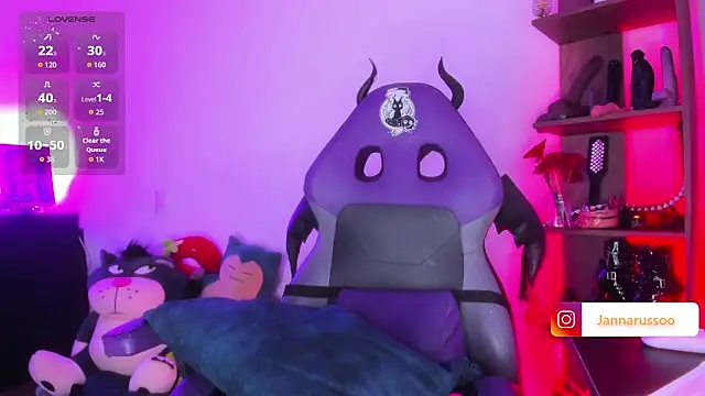 Snapshot of EmmaRusso chatting on 03/26/26, 03:06 EmmaRusso online show from 03/26/26, 03:06