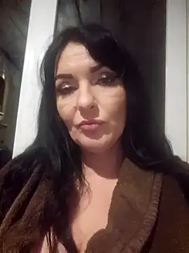 Snapshot of Flo_Sandra chatting on 11/23/25, 03:12 Flo Sandra online show from 11/23/25, 03:12