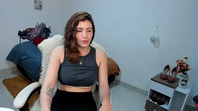 jrcamila online show from 02/21/25, 01:44