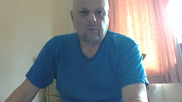 Snapshot of DaddyCumBumZA chatting on 01/03/25, 08:54 DaddyCumBumZA online show from 01/03/25, 08:54