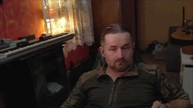 Mosiadz1975 online show from 02/10/25, 08:42