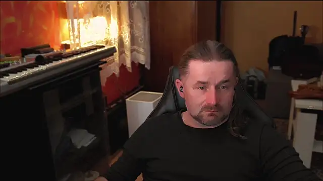 Mosiadz1975 online show from 03/08/25, 11:07