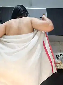 Nanybaker95 online show from 02/08/25, 12:28