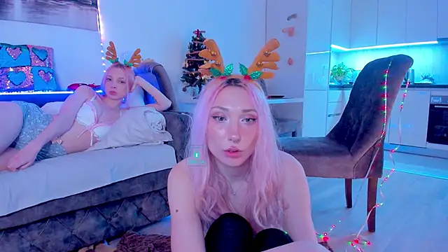 AlexRoseLiRed online show from 12/25/24, 09:11