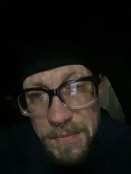 Snapshot of Tomas_Zaddy chatting on 01/29/25, 10:37 Tomas Zaddy online show from 01/29/25, 10:37