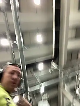 Snapshot of danicohoney chatting on 10/10/25, 12:09 danicohoney online show from 10/10/25, 12:09