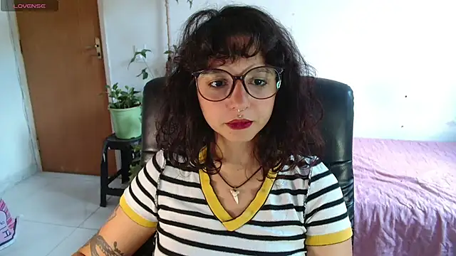 myamillor online show from 11/21/25, 12:37