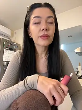 Snapshot of denise_k chatting on 11/06/25, 12:50 denise k online show from 11/06/25, 12:50