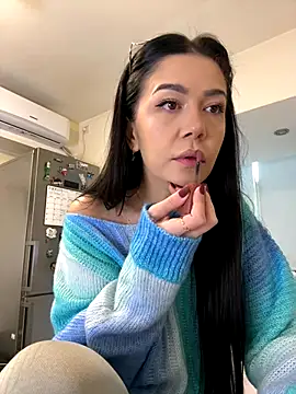 Snapshot of denise_k chatting on 11/14/25, 12:37 denise k online show from 11/14/25, 12:37