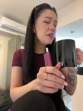 Snapshot of denise_k chatting on 03/15/26, 11:49 denise k online show from 03/15/26, 11:49