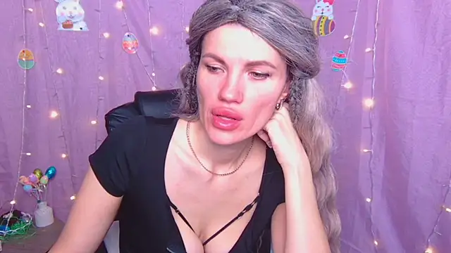 MilaLoona online show from 04/09/26, 06:19