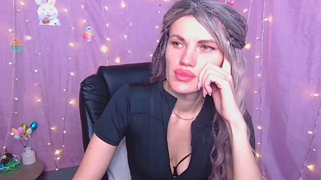 MilaLoona online show from 04/10/26, 06:07