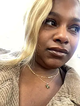 Snapshot of BigFineSelena chatting on 03/14/25, 04:51 BigFineSelena online show from 03/14/25, 04:51