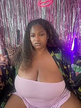 BigFineSelena online show from 06/27/26, 02:55