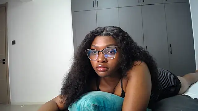 Snapshot of Pretty_Liya08 chatting on 05/14/26, 08:48 Pretty Liya08 online show from 05/14/26, 08:48