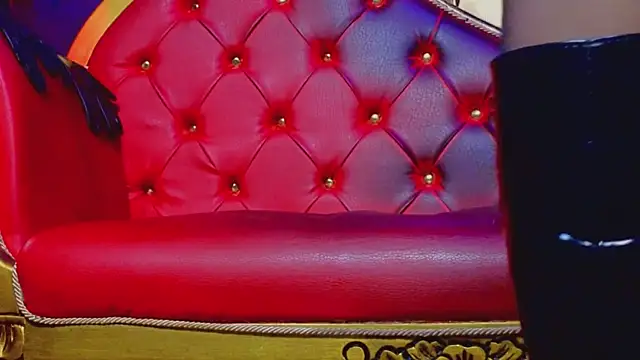 PerlaDivaio online show from 02/04/25, 01:38