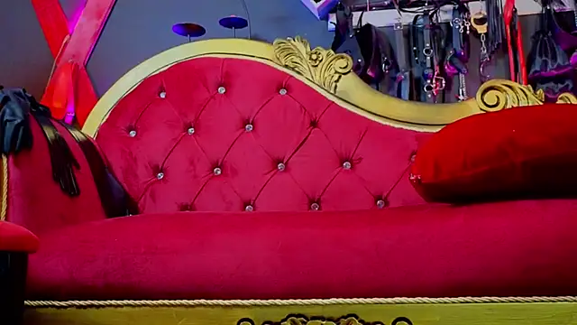 PerlaDivaio online show from 11/04/25, 02:16