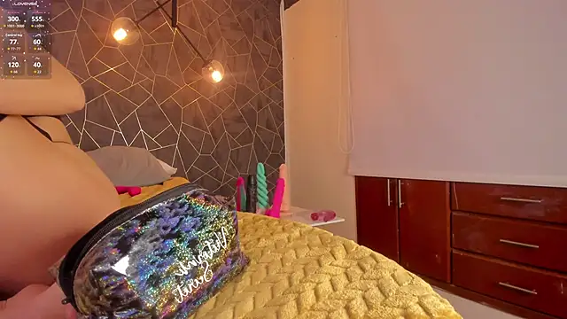 dayra angels online show from 10/27/25, 08:02