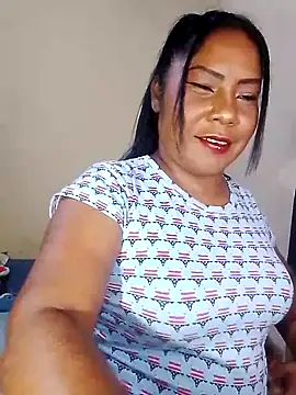 Snapshot of rosmery-navarro chatting on 09/16/25, 02:56 rosmery-navarro online show from 09/16/25, 02:56