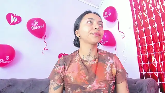 miss soffi  online show from 02/16/26, 12:23