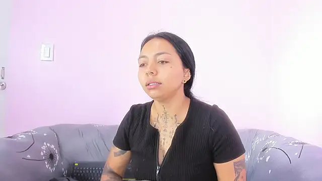 Snapshot of miss_soffi_ chatting on 06/22/26, 12:13 miss soffi online show from 06/22/26, 12:13