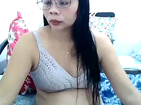 pinay milfxx online show from 01/04/25, 01:10