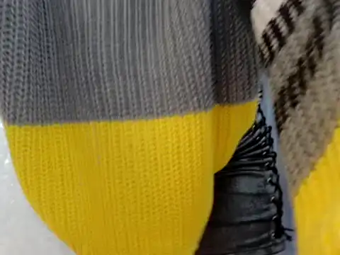 Snapshot of elenaza chatting on 12/27/24, 11:39 elenaza online show from 12/27/24, 11:39