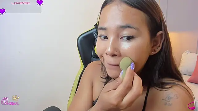 isabella florez online show from 05/26/26, 01:34