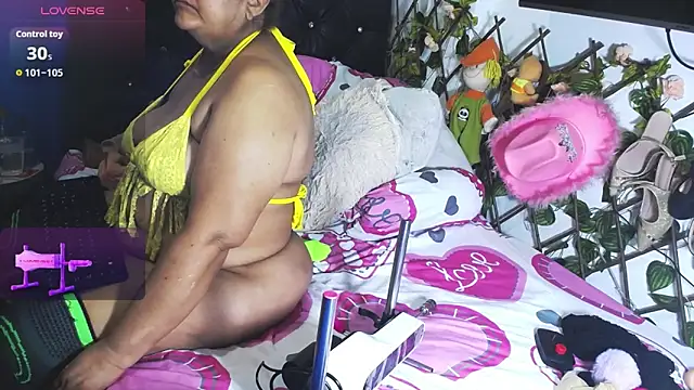 Snapshot of mature_beautiful chatting on 05/24/26, 01:38 mature beautiful online show from 05/24/26, 01:38