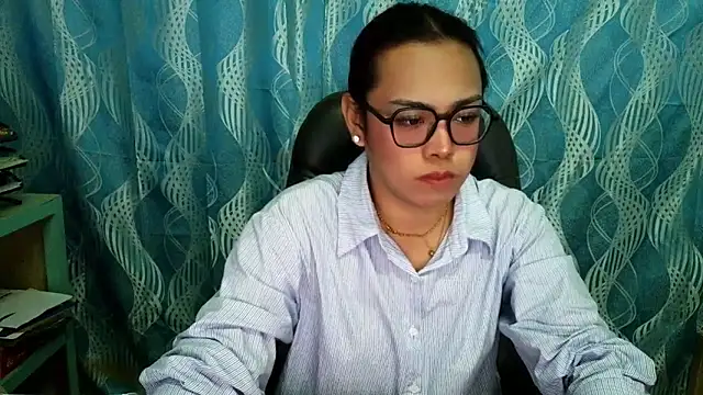 Your PrettyGirlxxx online show from 09/09/25, 11:59